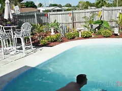 Camille Kenzo masturbation in swimming pool